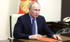 Путин присвоил звание заслуженного артиста РФ певцу Shaman