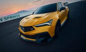 Дорожный лифтбек Acura Integra Type S примерил гоночный комбинезон