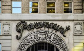 FT узнала об участии внука Назарбаева в попытке купить Paramount